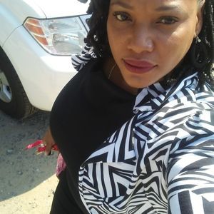 Meet your Posher, Ebony